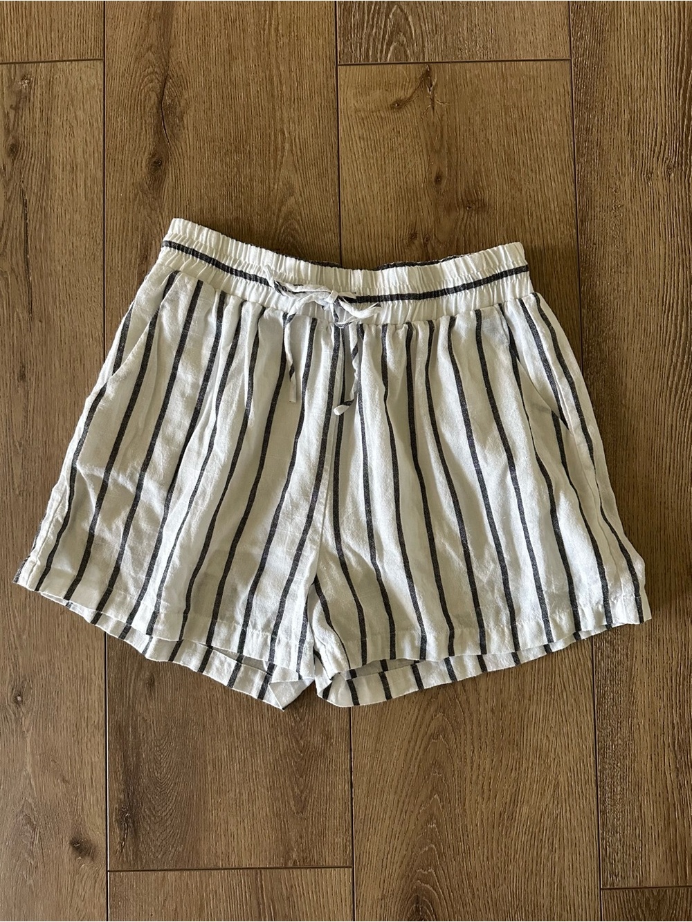 ROOLEE Striped Drawstring Linen-Blend Women’s Shorts - White with Black Stripes